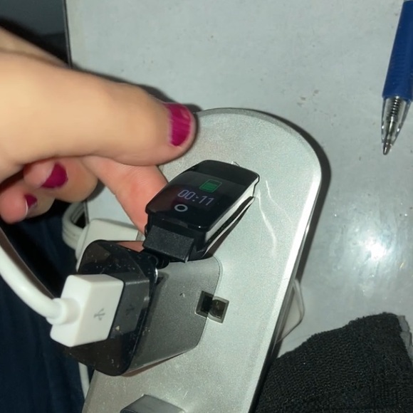 Willful Fitness Tracker - Picture 4 of 4